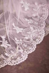 Embroidery Hem Lace Chapel Veil