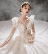Luxurious Princess Wedding Dresses with Shiny Pearls