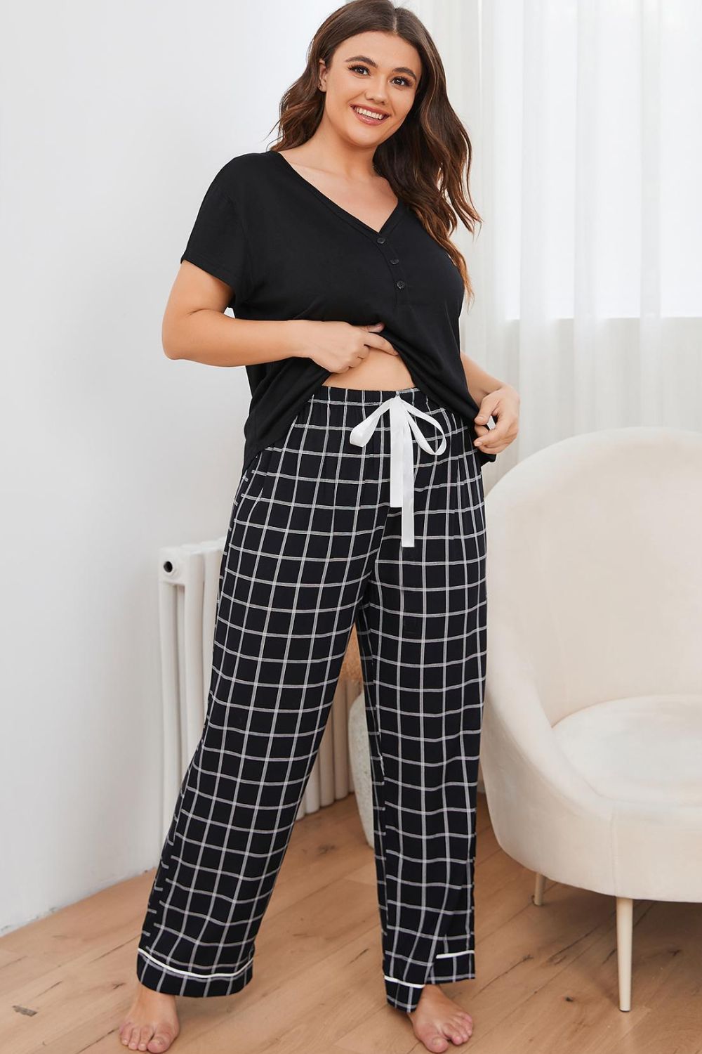 Plus Size Lovely Ladies Polyester Blend V-Neck Button Detail Top and Plaid Pants Loungewear Set (Black)