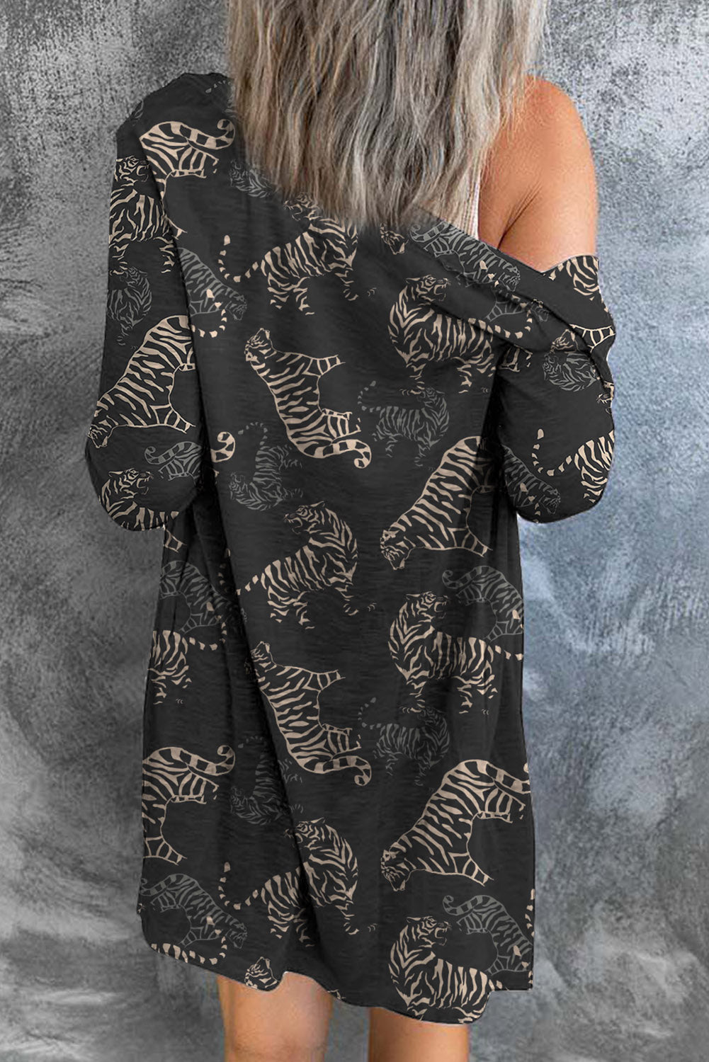 Fashion Plus Polyester/Cotton Blend Tiger Print Cool-n-Comfy Button Up Long Sleeve Cardigan (Black)