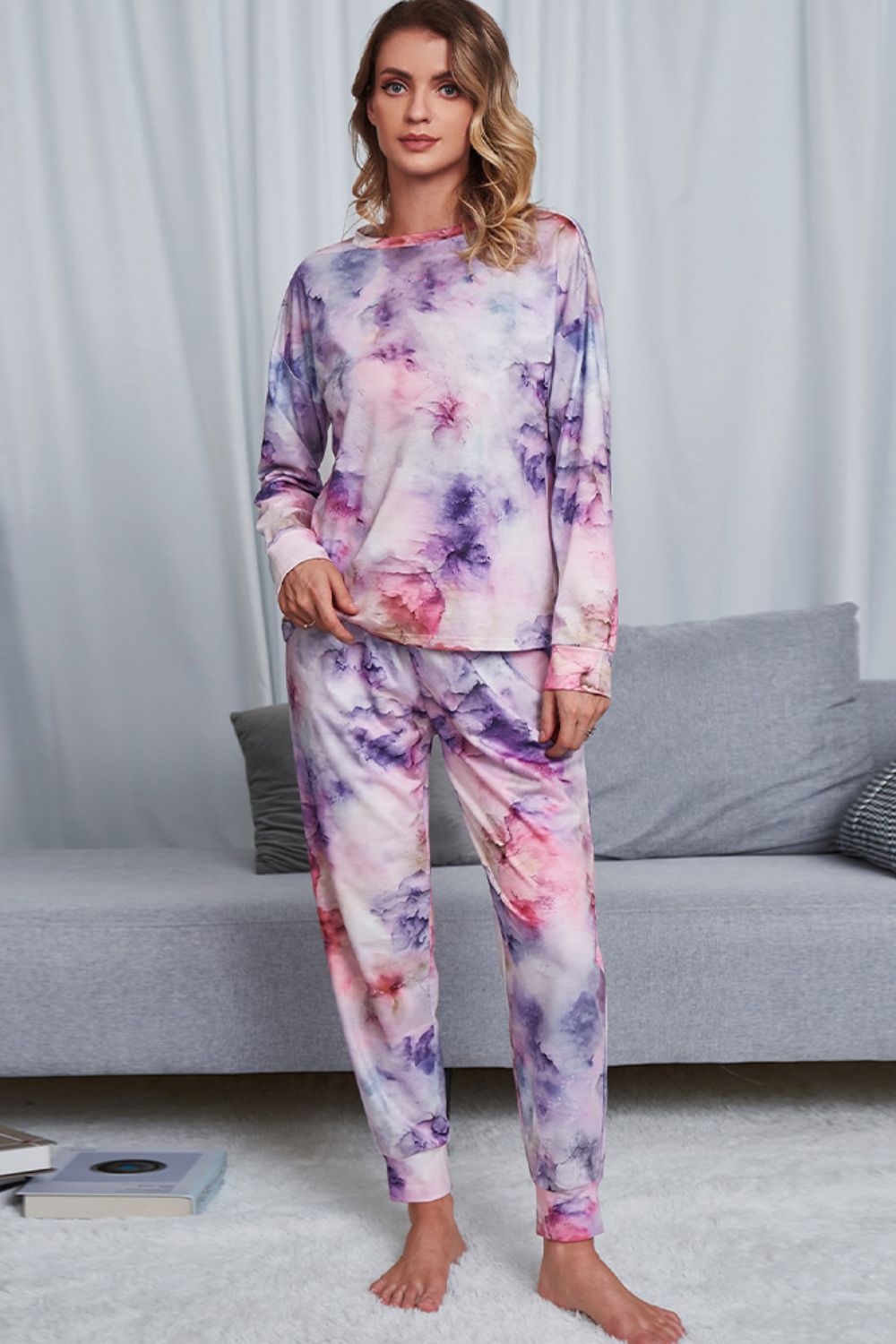 Tyra Tie-dye Polyester Blend Long Sleeve Top and Joggers Two Piece Lounge Set (Multicolor)