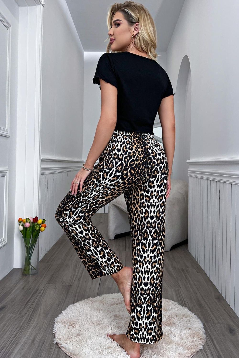 Samantha On Safari Polyester Blend Lettuce Trim Crop T-Top Pocket Detail Two Piece Loungewear Set (Leopard)