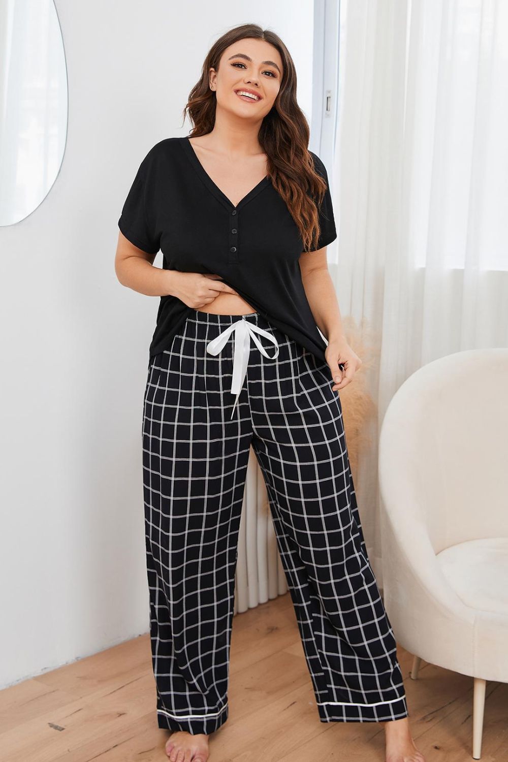 Plus Size Lovely Ladies Polyester Blend V-Neck Button Detail Top and Plaid Pants Loungewear Set (Black)