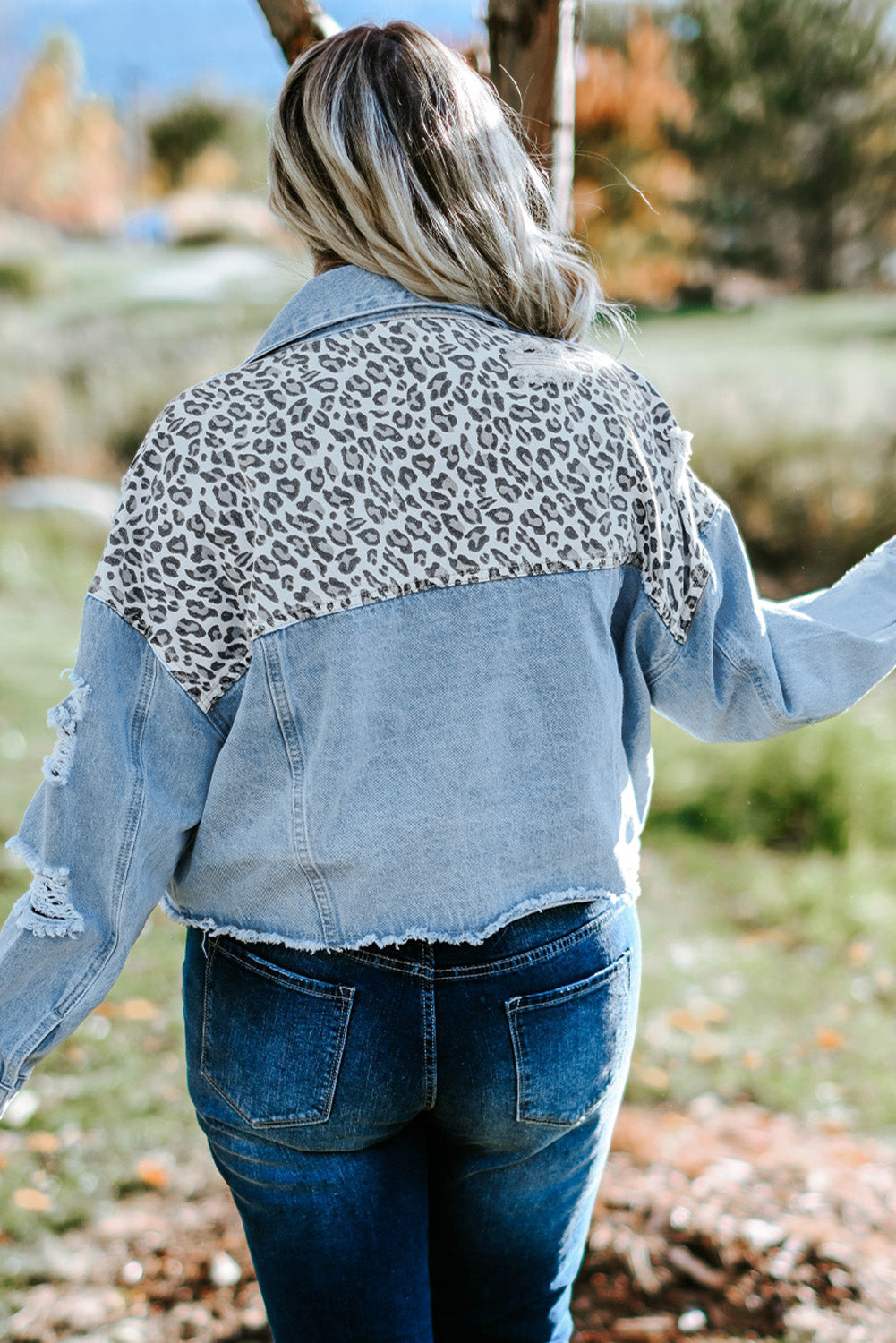 Plus Size Lovely Ladies 100% Cotton Leopard Raw Hem Distressed Spliced Denim Jacket (Sky Blue)