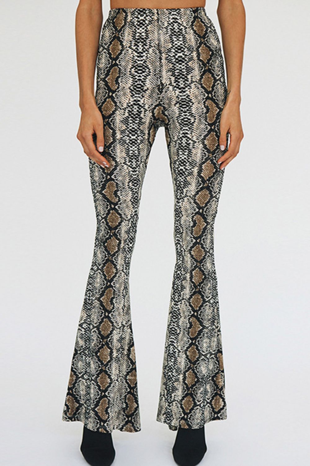 Samantha On Safari Polyester/Spandex Blend Snakeskin Print Super Stretchy Flare Pants (Snakeskin)