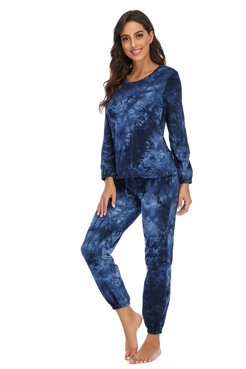 Tyra Tie-dye Rayon/Spandex Blend Drawsting Waist Top and Pants Two Piece Lounge Set (Multicolor)