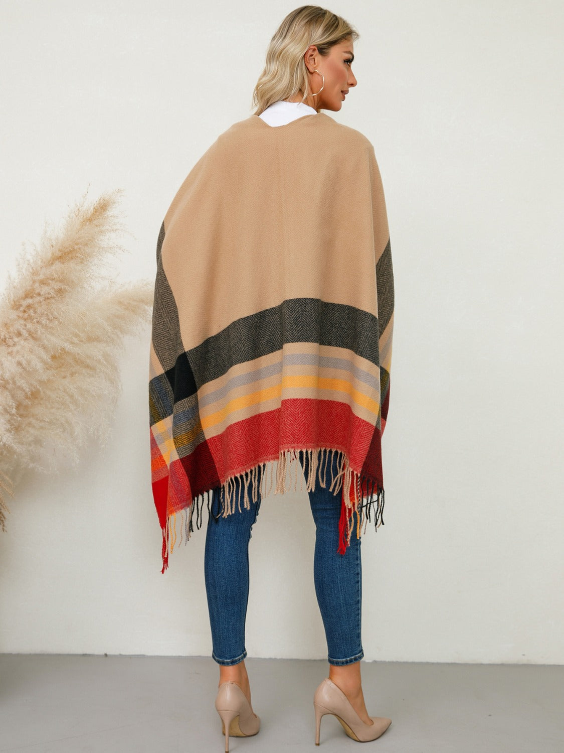 Monah Paloma Polyester Blend Pretty-n-Plush Fringe Detail Contrast Plaid Poncho (Multicolor)