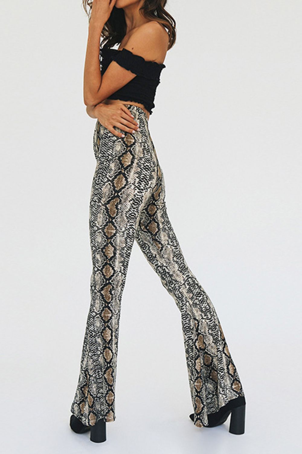 Samantha On Safari Polyester/Spandex Blend Snakeskin Print Super Stretchy Flare Pants (Snakeskin)