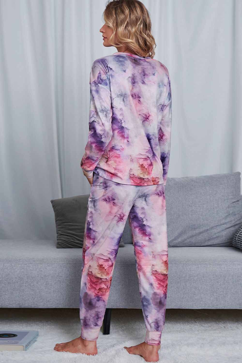 Tyra Tie-dye Polyester Blend Long Sleeve Top and Joggers Two Piece Lounge Set (Multicolor)