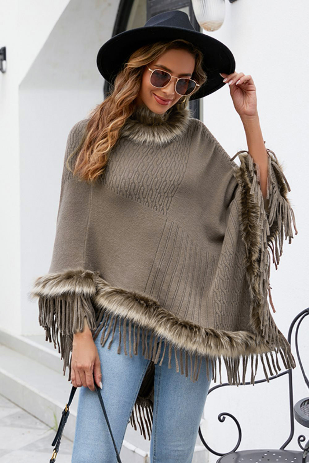 Monah Paloma 100% Polyester Pretty-n-Plush Faux Fur Trim Fringe Detail Poncho (Multicolor)