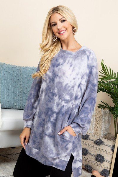 Tyra Tie-dye Polyester/Spandex Ultra Cozy Tie Dye French Terry Oversize Casual Pullover (Blue/Grey)