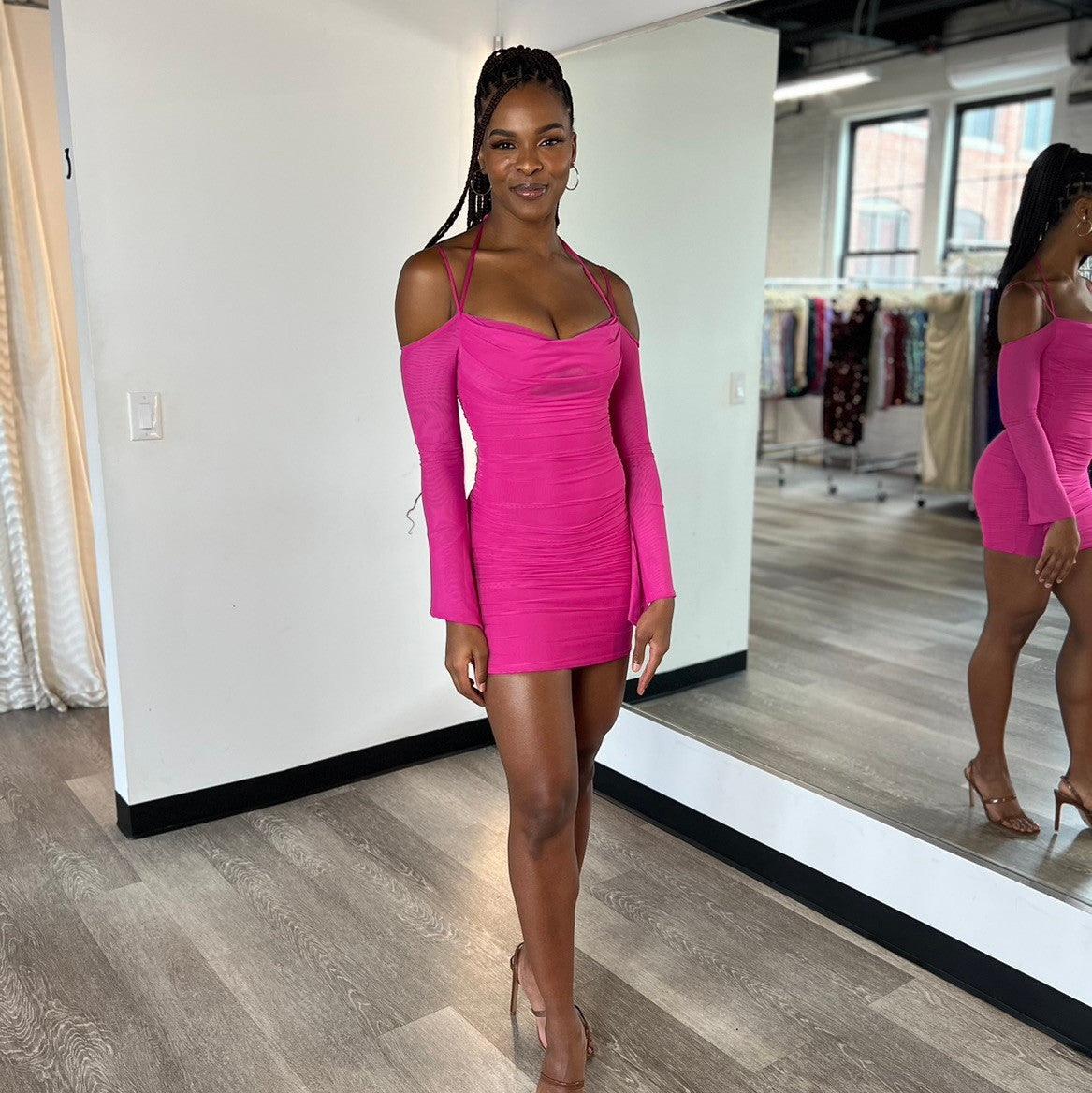 Zoe Long Flare Sleeve Ruched Bodycon Mini Dress (Hot Pink)