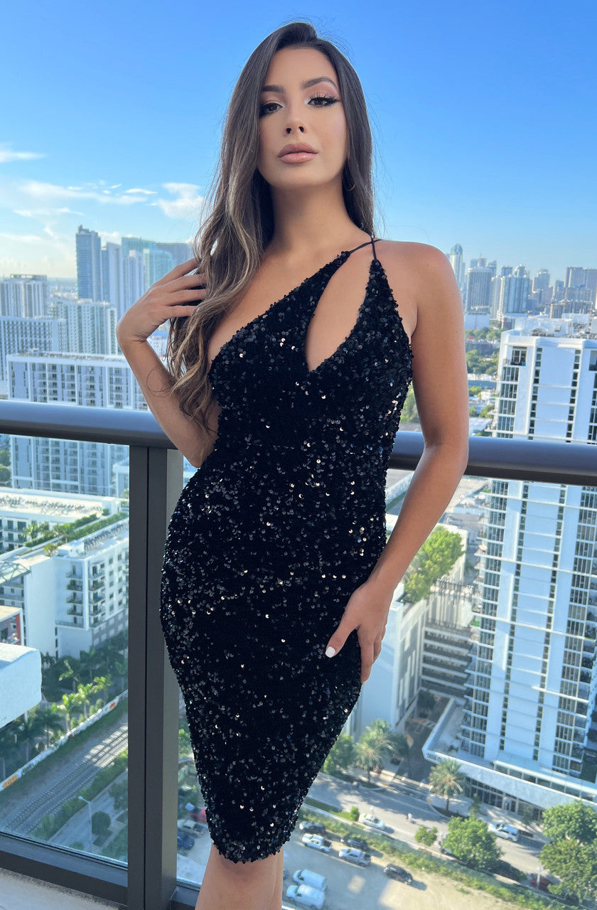 Venice Black One Shoulder Allover Sequin Midi Dress (Black)