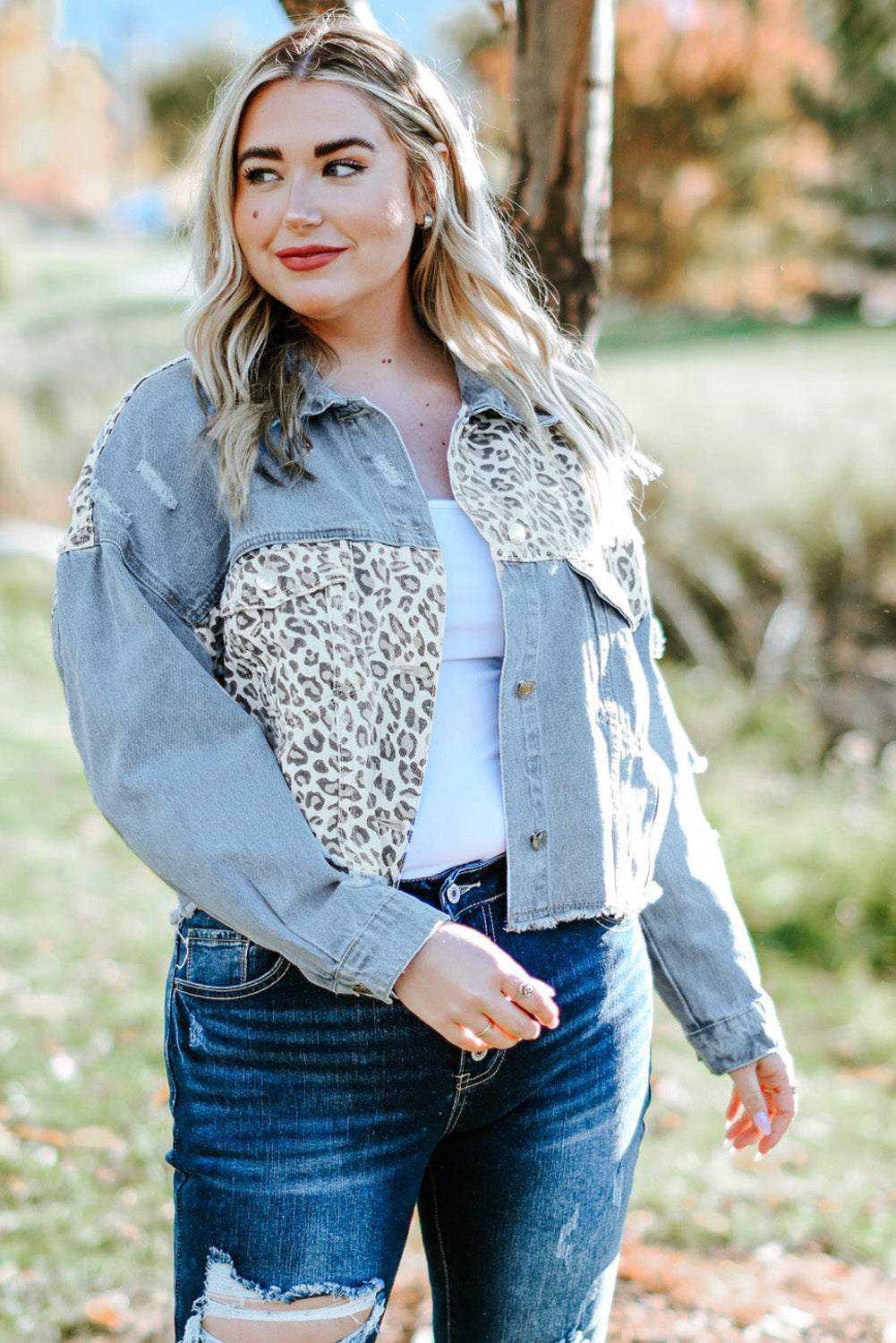 Plus Size Lovely Ladies 100% Cotton Leopard Raw Hem Distressed Spliced Denim Jacket (Sky Blue)