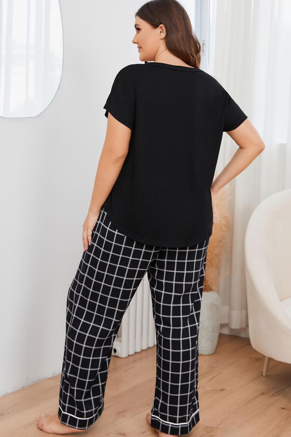 Plus Size Lovely Ladies Polyester Blend V-Neck Button Detail Top and Plaid Pants Loungewear Set (Black)