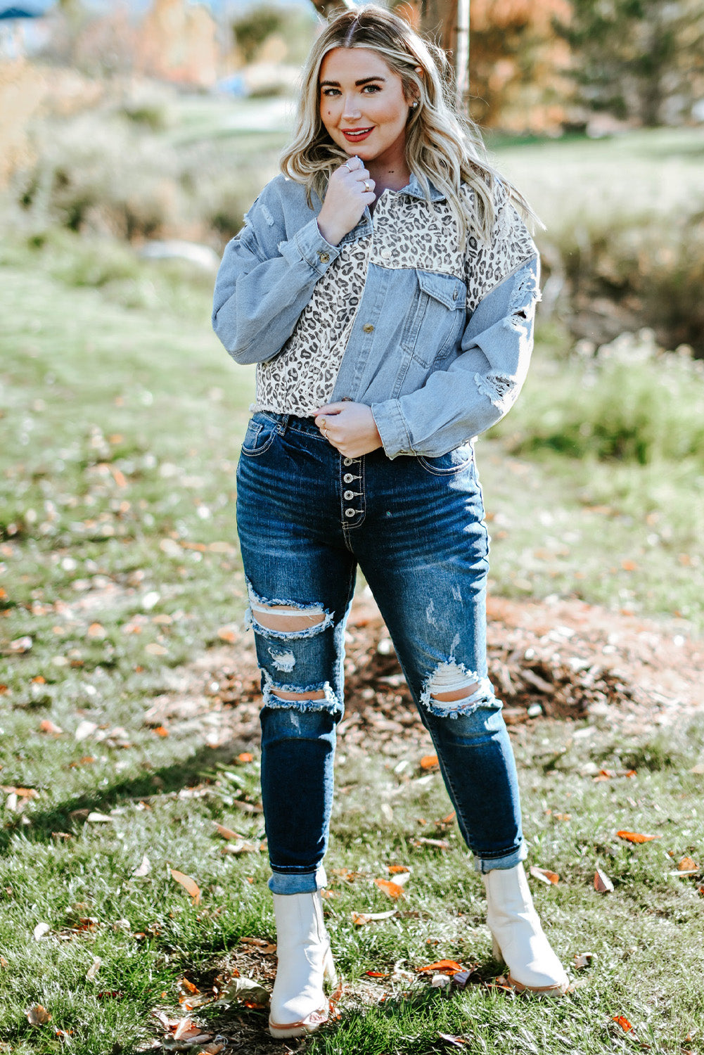 Plus Size Lovely Ladies 100% Cotton Leopard Raw Hem Distressed Spliced Denim Jacket (Sky Blue)