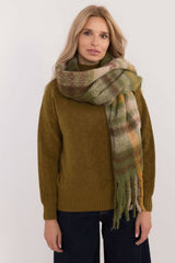  Shawl model 200281 AT 