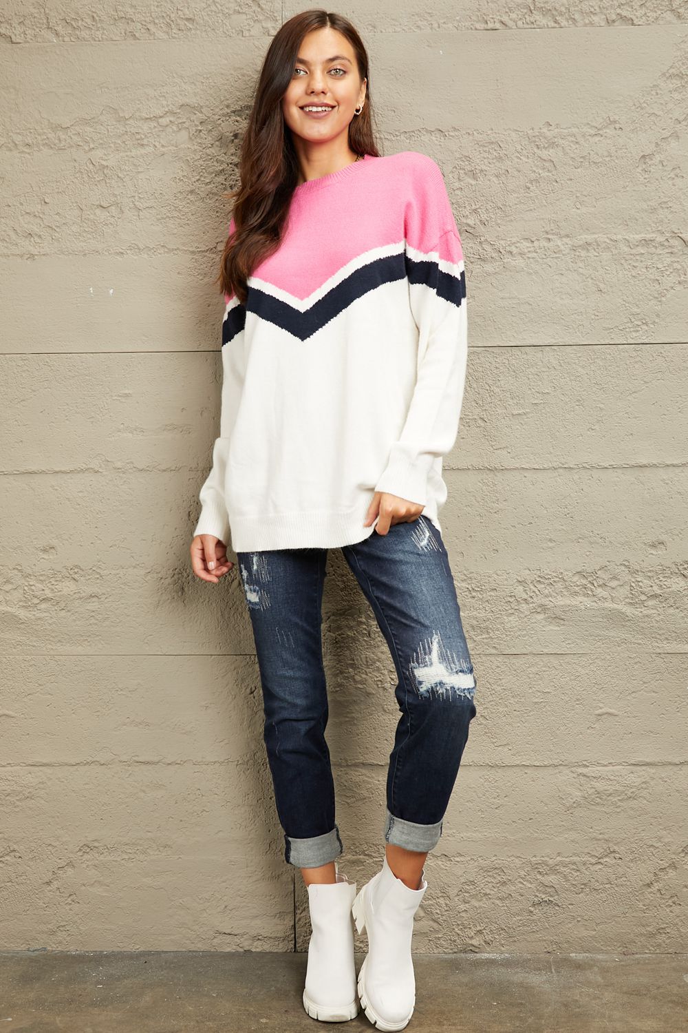 e.Luna Polyester Blend Round Neck Rib Knit Long Sleeve Color Block Chevron Pullover Sweater (Pink)