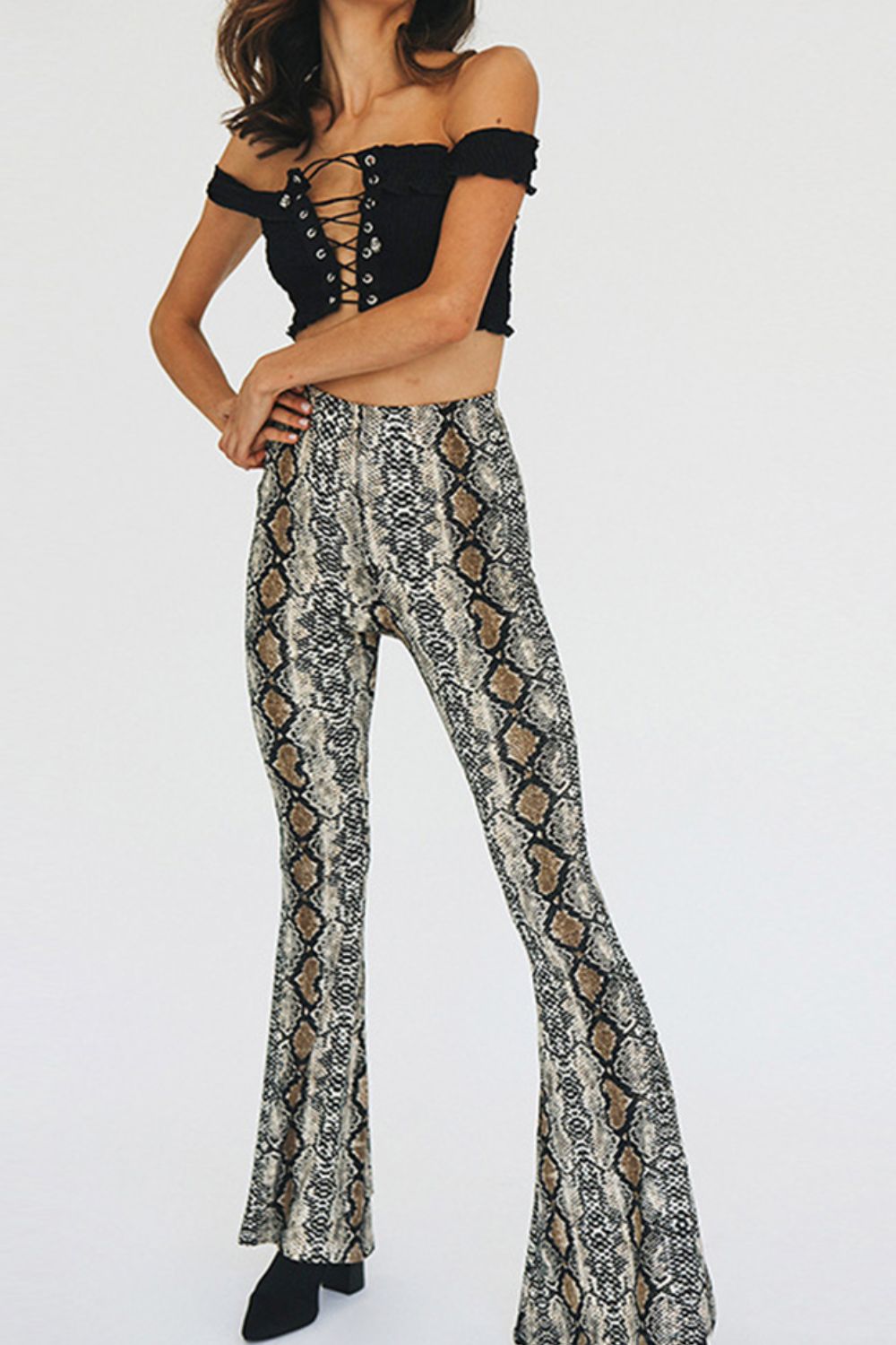 Samantha On Safari Polyester/Spandex Blend Snakeskin Print Super Stretchy Flare Pants (Snakeskin)