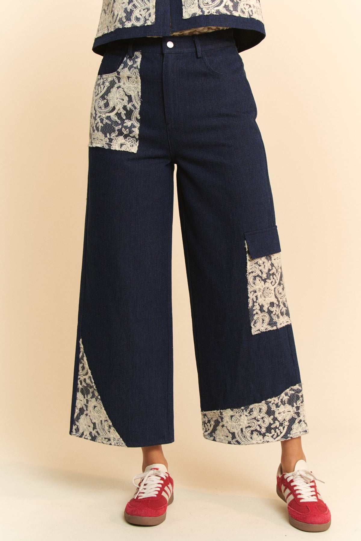 Davi & Dani Lace Applique Wide Leg Jeans