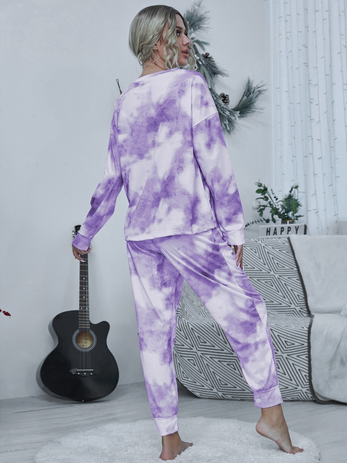 Tyra Tie-dye Polyester Blend Long Sleeve Top and Joggers Two Piece Lounge Set (Multicolor)