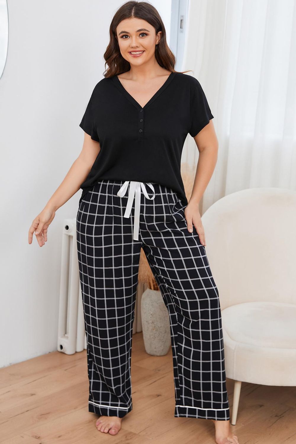 Plus Size Lovely Ladies Polyester Blend V-Neck Button Detail Top and Plaid Pants Loungewear Set (Black)