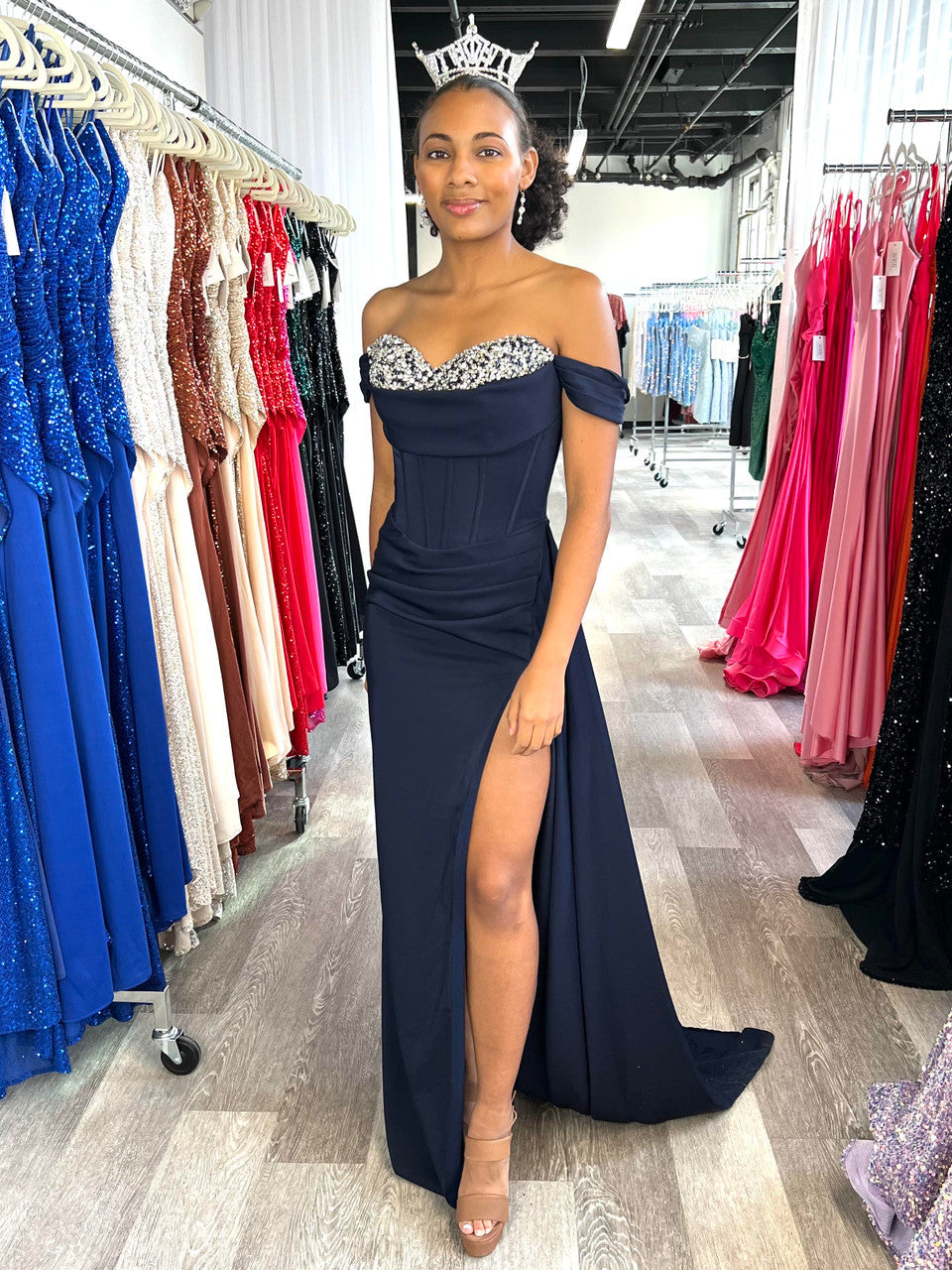 Katrina Off-The-Shoulder Sequin Sweetheart Formal Gwn (Navy)