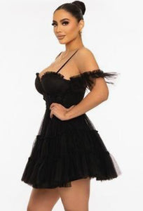 Damsel In This Dress 100% Polyester Lining: 100% Polyester Off-the-Shoulder Puff Sleeve Empire Waist Mini Dress (Black)