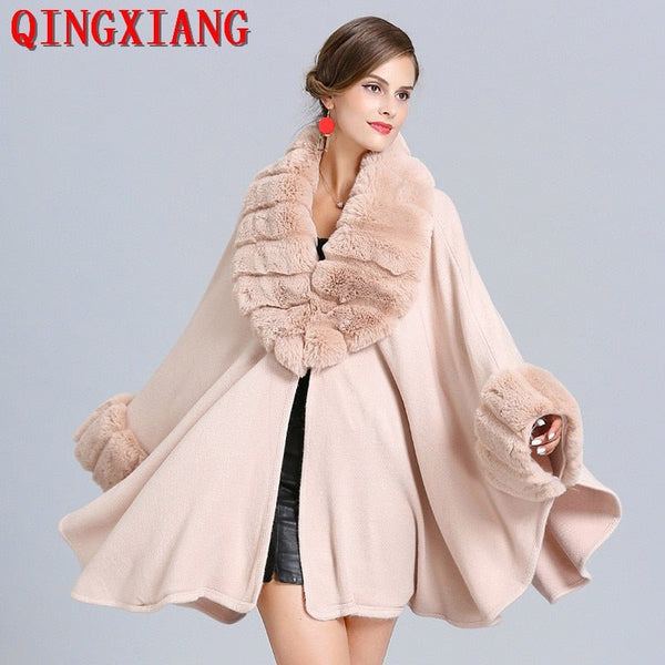 Fashion Capa Grande Big Faux Fox Fur Trim Collar Long Batwing Sleeves Poncho