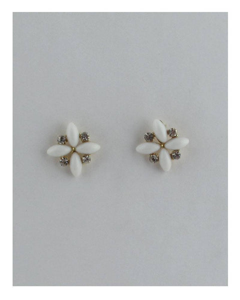 Four leaf flower stud earrings