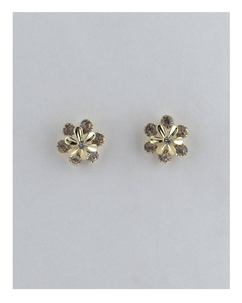 Daisy flower stud earrings