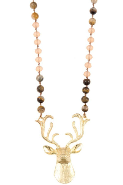 Reindeer etched pendant beaded necklace set