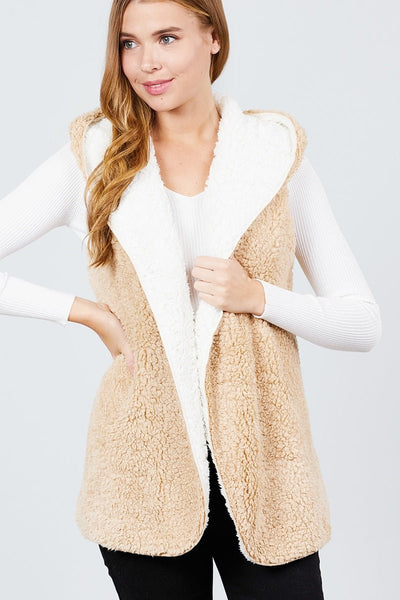 Larissa Marissa 100% Polyester Open Front Reversible Faux Fur Hoodie Vest (White/Taupe)