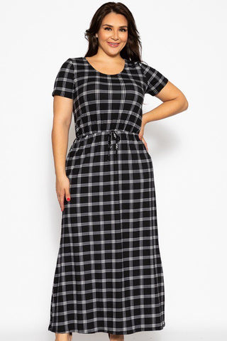 Plus Size Lovely Ladies Polyester Blend Plaid Ankle Length Short Sleeves Round Neck Elastic Waist Black Maxi Dress (Black)