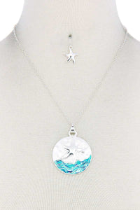 Starfish Round Pendant Necklace