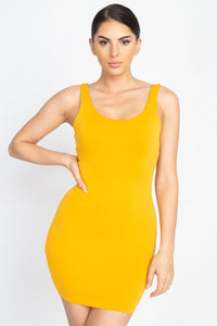 Paloma Pomona Pullover 96% Rayon 4% Spandex Simple Sexy Solid Color Sleeveless Scoop Neckline Knit Mini Dress (Mango)