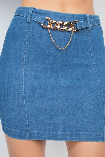 Darla Denim Diva 63% Cotton 32% Polyester 3% Rayon 2% Spandex High-rise Belted Chain Back Zip Denim Mini Skirt (Medium Denim)