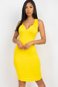 Paloma Pomona Pullover 92% Polyester 8% Spandex Split V-neck Tank Stretch Knit Sleeveless Mini Dress (Yellow)