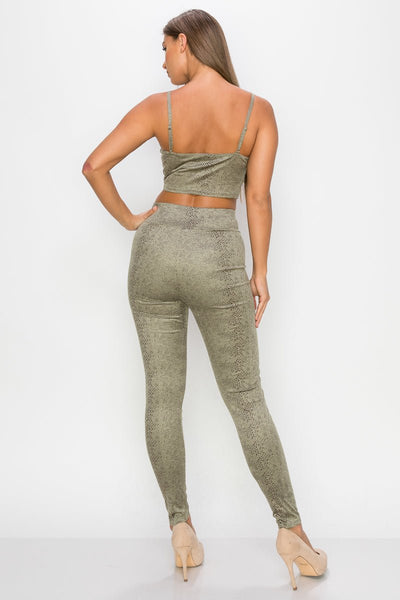 Our Best 95% Polyester 5% Spandex Sweetheart Neckline Embossed Snake Print Top And Leggings Two Piece Set (Sage)