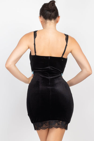 Starla Stunning Polyester/Spandex Sleeveless Scoop Neckline Hook-and-Eye Detailed Lace Ruffled Back Zip Bodycon Mini Dress (Black)