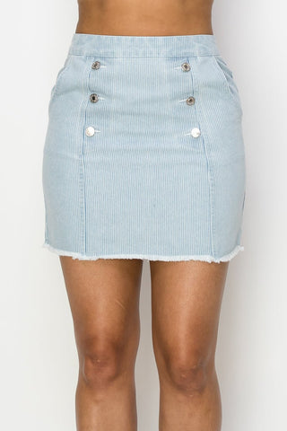 Darla Denim Diva 35% Polyester 65% Cotton Button Detail High Rise Frayed Denim Mini Skirt (Light Denim)