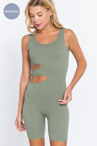 Fiona Fitness Nylon/Spandex Seamless One Piece Circle Fastener Cut-out Detail Romper (Sage Green)