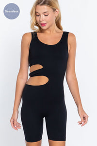 Fiona Fitness Nylon/Spandex Seamless One Piece Circle Fastener Cut-out Detail Romper (Black)