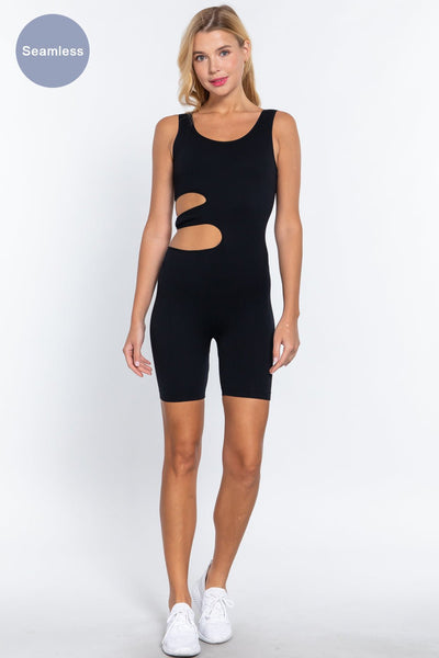 Fiona Fitness Nylon/Spandex Seamless One Piece Circle Fastener Cut-out Detail Romper (Black)